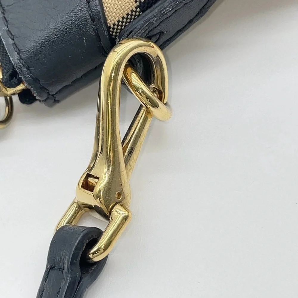 Auth BURBERRY Nova Check
Shadow Horse Nylon Leather Beige
Shoulder Bag - Picture 7 of 15